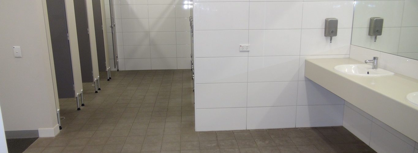 Amenities Block Shared Modern, Clean Facilities Toilets and Showers